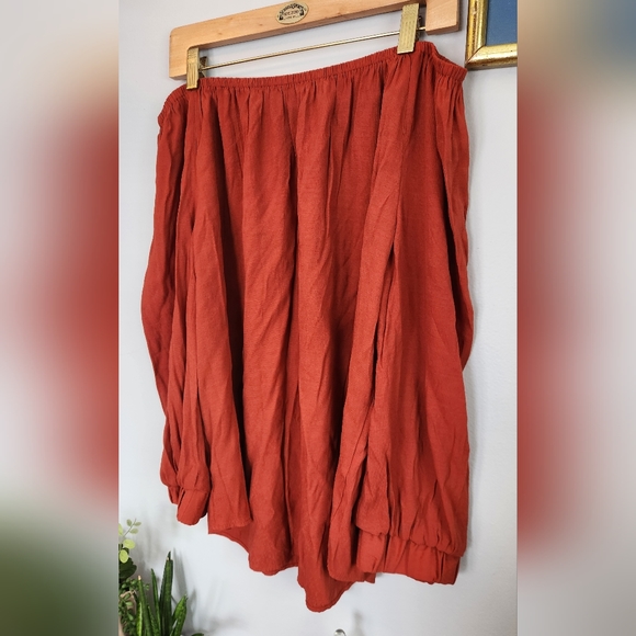 Banana Republic Off Shoulder Burnt Orange Long Sleeve Flowy Blouse - Picture 3 of 6